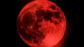İki Buçuk Yıl Sonra Kanlı Ay Gökyüzünde!