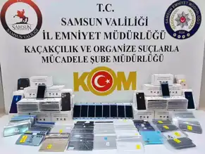 Samsun'da 572 Kaçak Telefon Parçası Ele Geçirildi