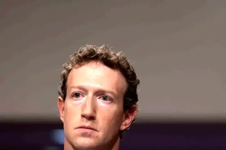 Zuckerberg: Biden Yönetimi Aşı Sansürüne Baskı Yaptı